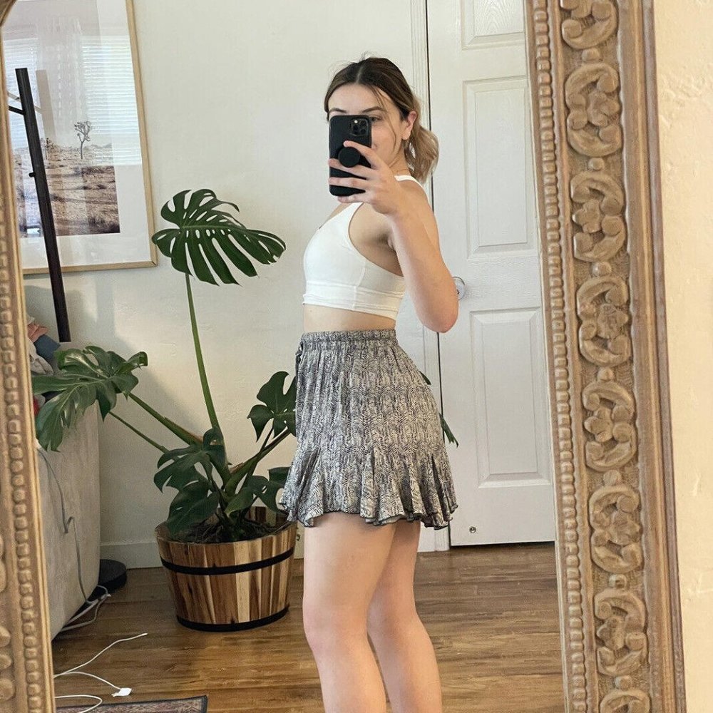 Textured Gray Ruffle Hem Mini Skirt